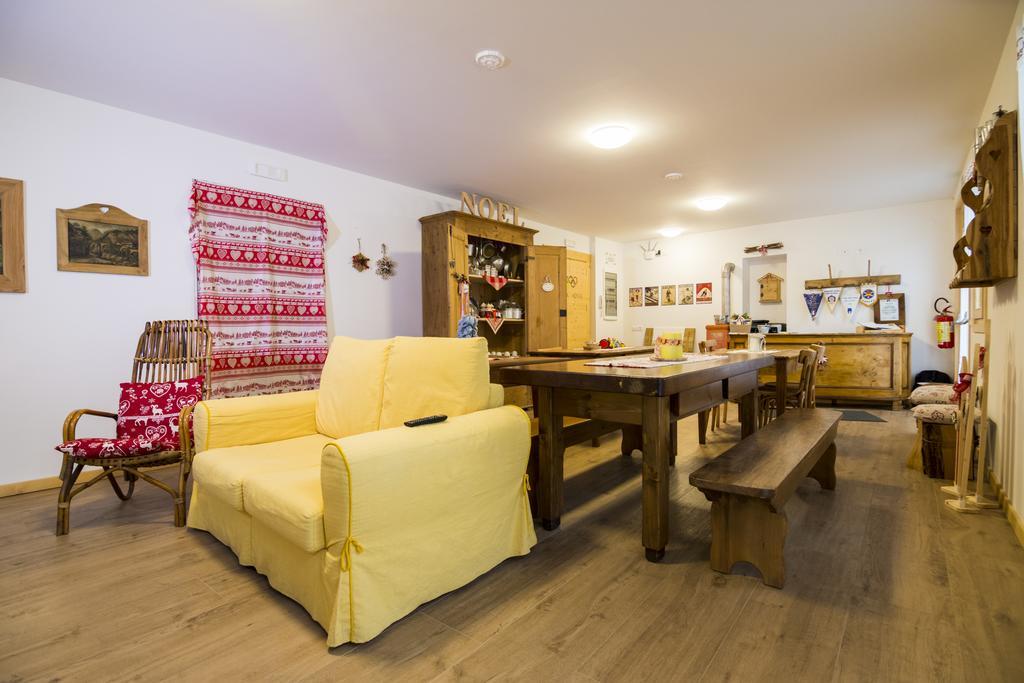 Olimpic Hostel Schilpario Kültér fotó